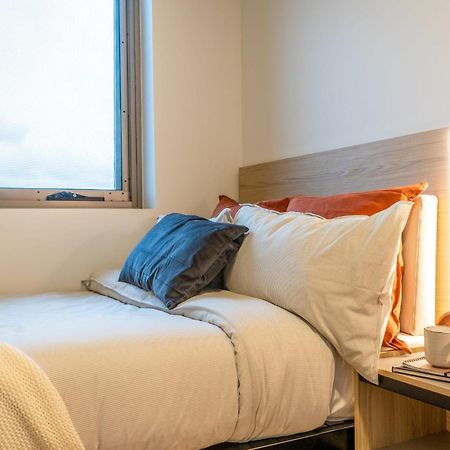 Appartamento Switch Living In The Centre Of Adelaide Esterno foto