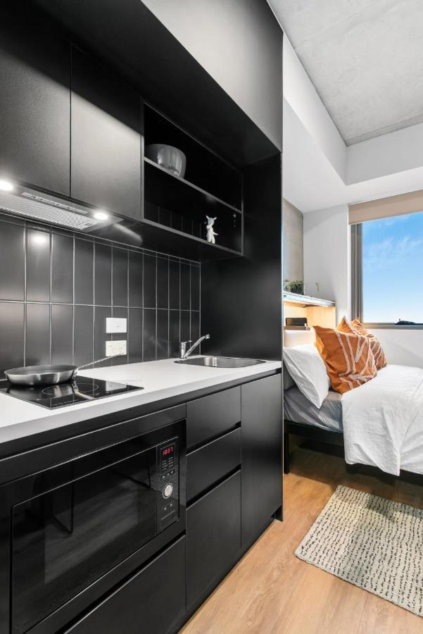 Appartamento Switch Living In The Centre Of Adelaide Esterno foto
