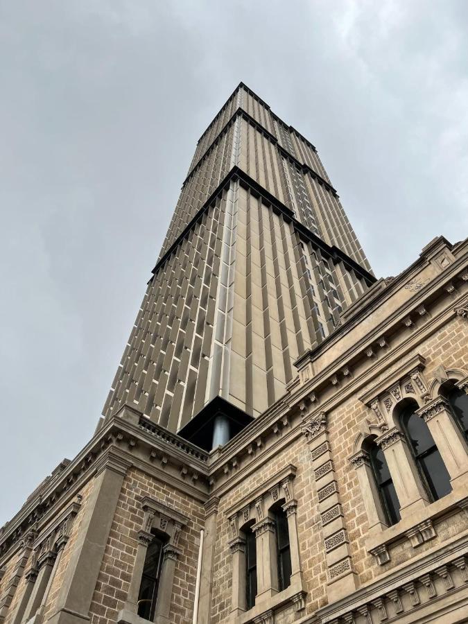 Appartamento Switch Living In The Centre Of Adelaide Esterno foto