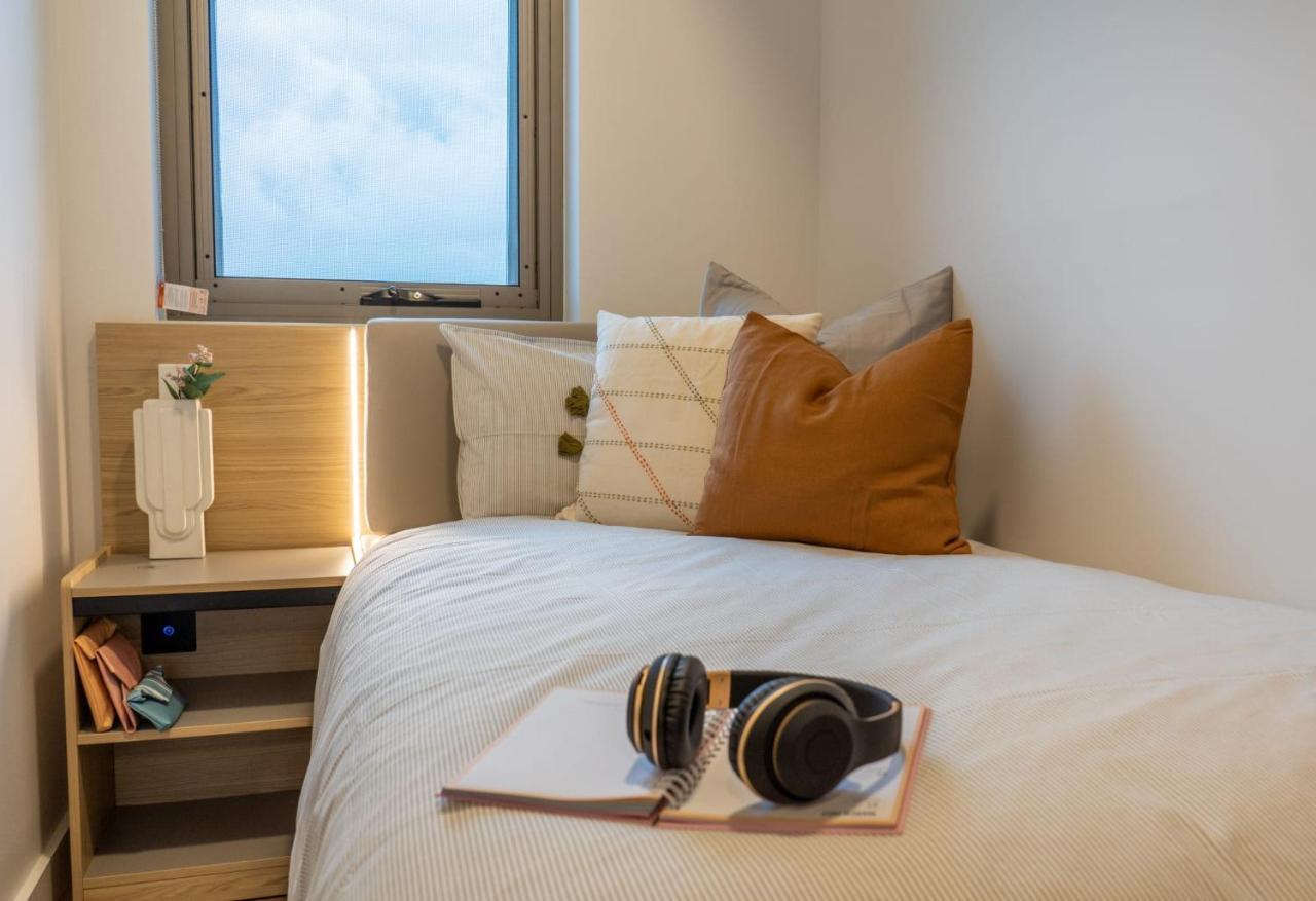 Appartamento Switch Living In The Centre Of Adelaide Esterno foto