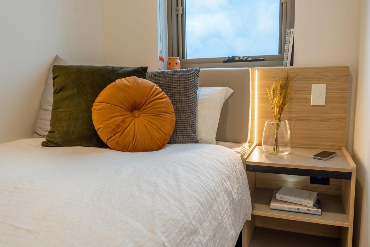 Appartamento Switch Living In The Centre Of Adelaide Esterno foto