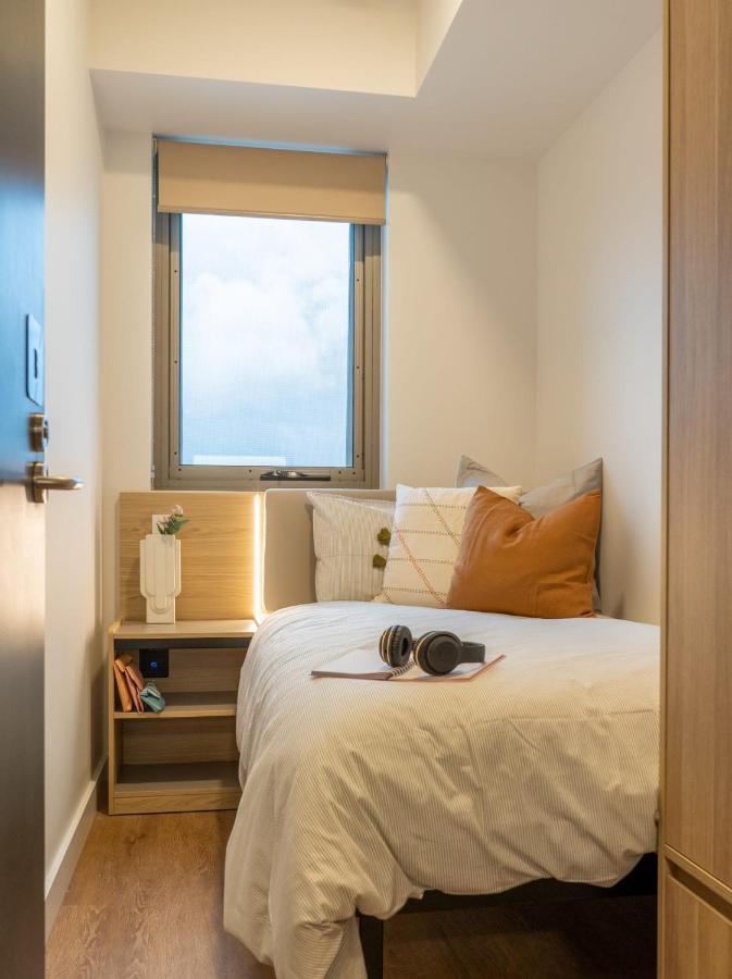 Appartamento Switch Living In The Centre Of Adelaide Esterno foto